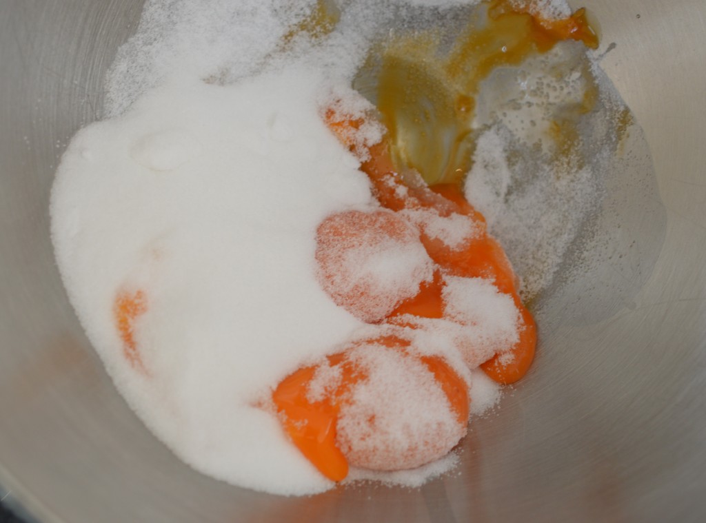 Blackberry Mousse - egg yolk and sugar