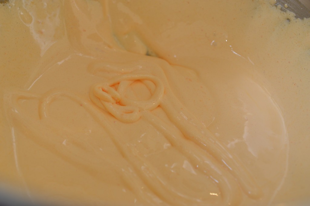 Blackberry Mousse - ribboning