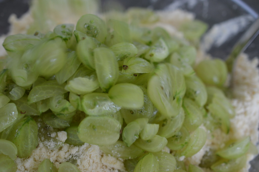Gooseberry and Elderflower Cake 7